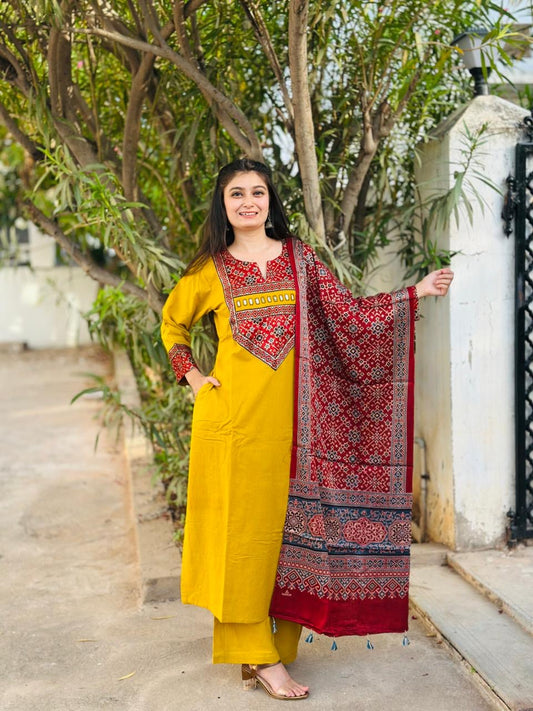 Kurti Plazzo with Stole